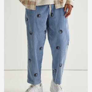 URBAN OUTFITTERS - UO Yin & Yang Embroidered Corduroy Beach Pants